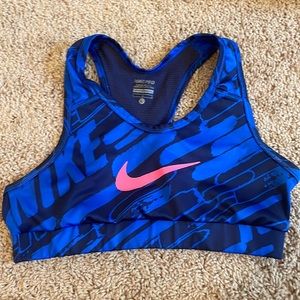 Girls Nike Pro Sports Bra size Large